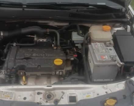 Сірий Опель Астра, об'ємом двигуна 1.4 л та пробігом 220 тис. км за 5200 $, фото 4 на Automoto.ua