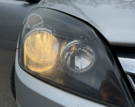 Серый Опель Астра, объемом двигателя 1.69 л и пробегом 320 тыс. км за 5800 $, фото 9 на Automoto.ua