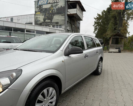 Серый Опель Астра, объемом двигателя 1.6 л и пробегом 210 тыс. км за 5499 $, фото 7 на Automoto.ua