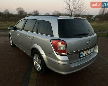Серый Опель Астра, объемом двигателя 1.69 л и пробегом 245 тыс. км за 5800 $, фото 6 на Automoto.ua