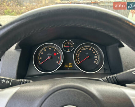 Серый Опель Астра, объемом двигателя 1.6 л и пробегом 224 тыс. км за 5500 $, фото 45 на Automoto.ua