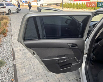 Серый Опель Астра, объемом двигателя 1.6 л и пробегом 231 тыс. км за 4950 $, фото 9 на Automoto.ua