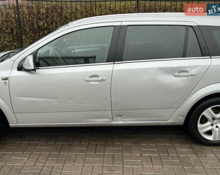 Серый Опель Астра, объемом двигателя 1.6 л и пробегом 253 тыс. км за 4800 $, фото 3 на Automoto.ua