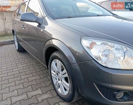 Серый Опель Астра, объемом двигателя 1.8 л и пробегом 253 тыс. км за 6599 $, фото 3 на Automoto.ua