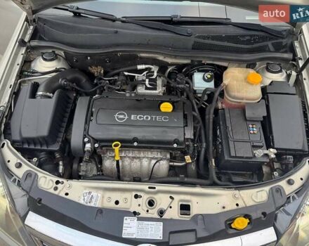 Серый Опель Астра, объемом двигателя 1.6 л и пробегом 173 тыс. км за 5300 $, фото 21 на Automoto.ua