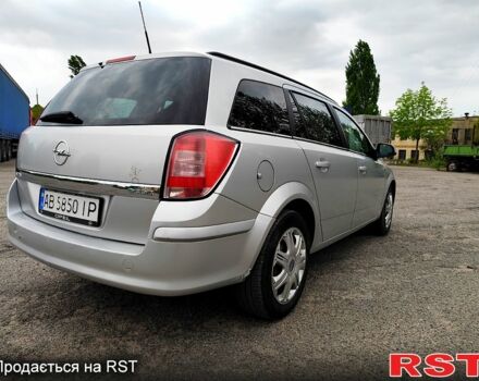 Серый Опель Астра, объемом двигателя 1.7 л и пробегом 280 тыс. км за 5300 $, фото 6 на Automoto.ua