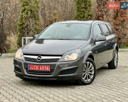 Сірий Опель Астра, об'ємом двигуна 1.6 л та пробігом 260 тис. км за 6250 $, фото 2 на Automoto.ua