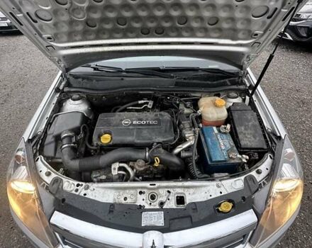 Серый Опель Астра, объемом двигателя 1.7 л и пробегом 252 тыс. км за 3500 $, фото 31 на Automoto.ua