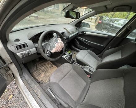 Опель Астра 2010 в Киеве на Automoto.ua Серый Опель Астра, объемом двигателя 1.7 л и пробегом 375 тыс. км за 2500 $, фото 6 на Automoto.ua