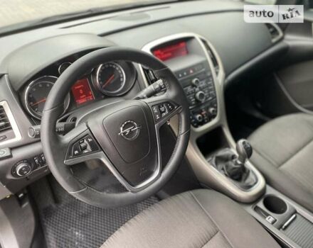 Серый Опель Астра, объемом двигателя 1.4 л и пробегом 230 тыс. км за 7000 $, фото 15 на Automoto.ua