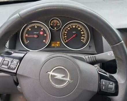 Сірий Опель Астра, об'ємом двигуна 1.7 л та пробігом 240 тис. км за 7000 $, фото 7 на Automoto.ua