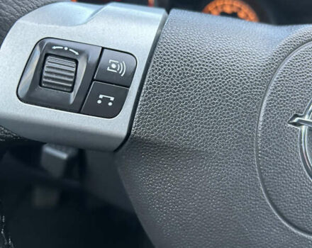 Опель Астра 2010 в Полтаве на Automoto.ua Серый Опель Астра, объемом двигателя 1.6 л и пробегом 143 тыс. км за 6500 $, фото 24 на Automoto.ua