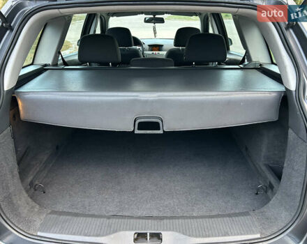 Опель Астра 2010 в Полтаве на Automoto.ua Серый Опель Астра, объемом двигателя 1.6 л и пробегом 143 тыс. км за 6500 $, фото 82 на Automoto.ua