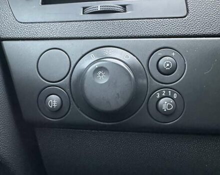 Серый Опель Астра, объемом двигателя 1.7 л и пробегом 252 тыс. км за 3500 $, фото 26 на Automoto.ua