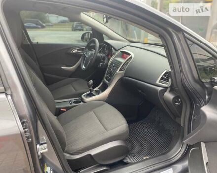 Серый Опель Астра, объемом двигателя 1.4 л и пробегом 230 тыс. км за 7000 $, фото 9 на Automoto.ua