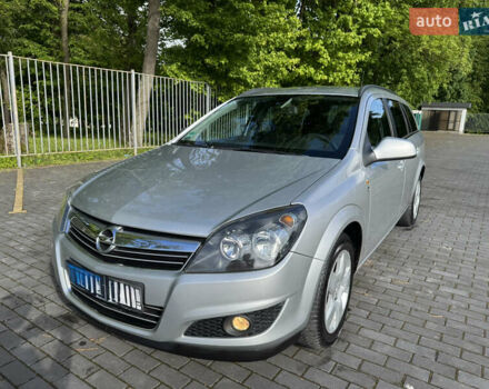 Серый Опель Астра, объемом двигателя 1.7 л и пробегом 255 тыс. км за 5800 $, фото 20 на Automoto.ua