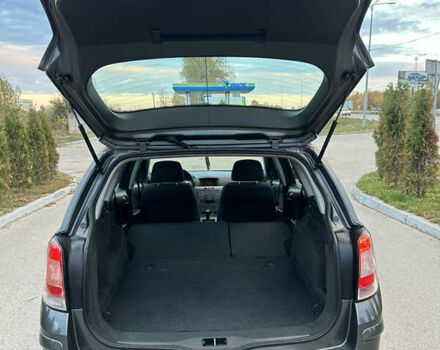 Опель Астра 2010 в Полтаве на Automoto.ua Серый Опель Астра, объемом двигателя 1.6 л и пробегом 143 тыс. км за 6500 $, фото 86 на Automoto.ua