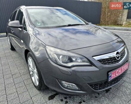Опель Астра 2010 в Самборе на Automoto.ua Серый Опель Астра, объемом двигателя 0 л и пробегом 203 тыс. км за 8499 $, фото 5 на Automoto.ua