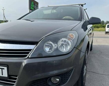 Опель Астра 2010 в Золочев на Automoto.ua Серый Опель Астра, объемом двигателя 1.7 л и пробегом 250 тыс. км за 6200 $, фото 5 на Automoto.ua