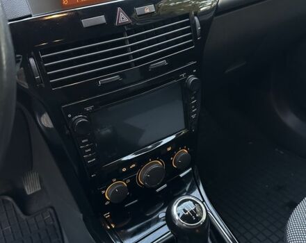 Опель Астра 2010 у Луцьку на Automoto.ua Сірий Опель Астра, об'ємом двигуна 1.6 л та пробігом 172 тис. км за 5900 $, фото 7 на Automoto.ua