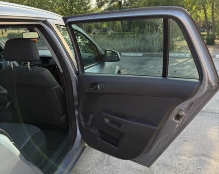 Серый Опель Астра, объемом двигателя 1.6 л и пробегом 212 тыс. км за 5999 $, фото 8 на Automoto.ua