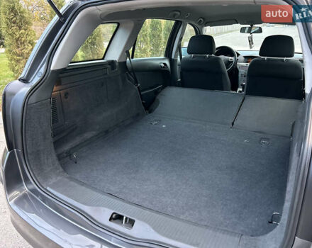 Опель Астра 2010 в Полтаве на Automoto.ua Серый Опель Астра, объемом двигателя 1.6 л и пробегом 143 тыс. км за 6500 $, фото 92 на Automoto.ua