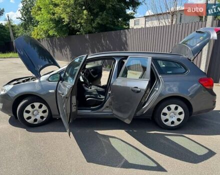 Опель Астра 2010 в Киеве на Automoto.ua Серый Опель Астра, объемом двигателя 1.6 л и пробегом 252 тыс. км за 7150 $, фото 2 на Automoto.ua