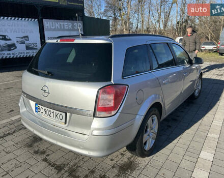 Серый Опель Астра, объемом двигателя 1.7 л и пробегом 295 тыс. км за 5500 $, фото 1 на Automoto.ua