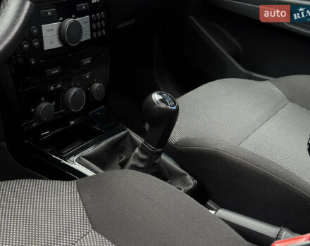 Опель Астра 2010 в Дубно на Automoto.ua Серый Опель Астра, объемом двигателя 1.6 л и пробегом 229 тыс. км за 5100 $, фото 10 на Automoto.ua