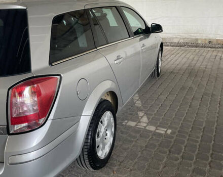 Опель Астра 2010 у Львові на Automoto.ua Сірий Опель Астра, об'ємом двигуна 1.7 л та пробігом 239 тис. км за 5900 $, фото 7 на Automoto.ua