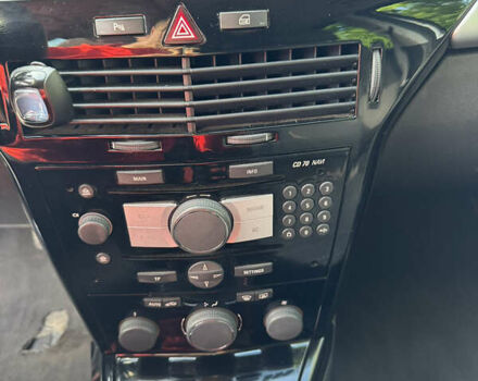 Серый Опель Астра, объемом двигателя 1.7 л и пробегом 255 тыс. км за 5800 $, фото 41 на Automoto.ua