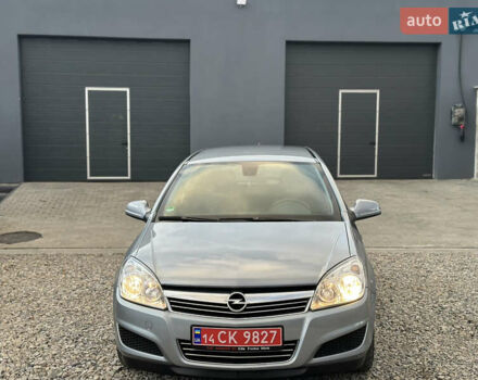 Серый Опель Астра, объемом двигателя 1.6 л и пробегом 224 тыс. км за 5500 $, фото 7 на Automoto.ua