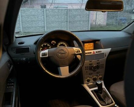 Сірий Опель Астра, об'ємом двигуна 1.7 л та пробігом 230 тис. км за 5900 $, фото 11 на Automoto.ua