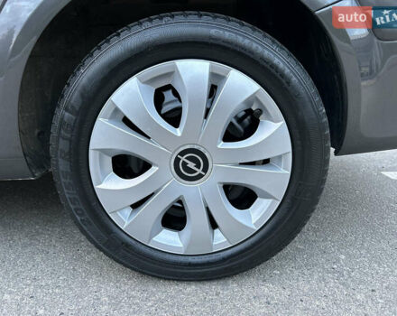 Опель Астра 2010 в Полтаве на Automoto.ua Серый Опель Астра, объемом двигателя 1.6 л и пробегом 143 тыс. км за 6500 $, фото 98 на Automoto.ua