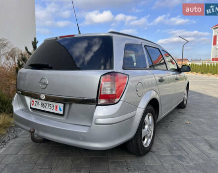 Серый Опель Астра, объемом двигателя 1.6 л и пробегом 231 тыс. км за 4950 $, фото 5 на Automoto.ua