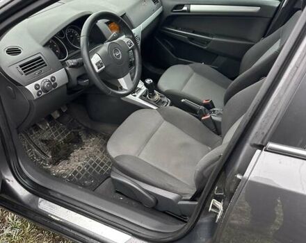 Серый Опель Астра, объемом двигателя 1.69 л и пробегом 336 тыс. км за 6600 $, фото 25 на Automoto.ua