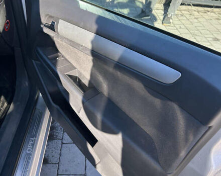 Серый Опель Астра, объемом двигателя 1.7 л и пробегом 295 тыс. км за 5500 $, фото 16 на Automoto.ua