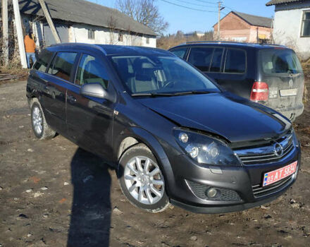 Серый Опель Астра, объемом двигателя 1.7 л и пробегом 215 тыс. км за 5800 $, фото 5 на Automoto.ua