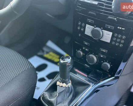 Серый Опель Астра, объемом двигателя 1.69 л и пробегом 260 тыс. км за 5300 $, фото 13 на Automoto.ua