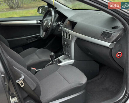 Сірий Опель Астра, об'ємом двигуна 1.6 л та пробігом 215 тис. км за 5750 $, фото 27 на Automoto.ua