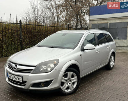 Серый Опель Астра, объемом двигателя 1.6 л и пробегом 253 тыс. км за 4800 $, фото 1 на Automoto.ua
