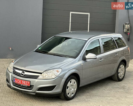 Серый Опель Астра, объемом двигателя 1.6 л и пробегом 224 тыс. км за 5500 $, фото 17 на Automoto.ua