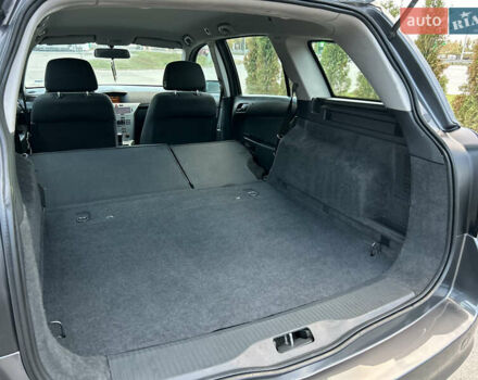 Опель Астра 2010 в Полтаве на Automoto.ua Серый Опель Астра, объемом двигателя 1.6 л и пробегом 143 тыс. км за 6500 $, фото 91 на Automoto.ua