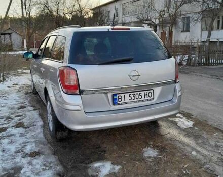 Серый Опель Астра, объемом двигателя 1.7 л и пробегом 196 тыс. км за 6200 $, фото 3 на Automoto.ua
