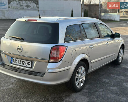 Серый Опель Астра, объемом двигателя 1.6 л и пробегом 245 тыс. км за 5800 $, фото 4 на Automoto.ua