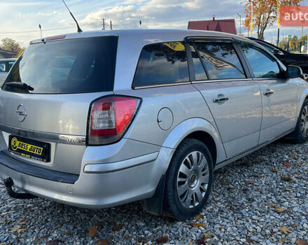 Серый Опель Астра, объемом двигателя 1.69 л и пробегом 260 тыс. км за 5300 $, фото 4 на Automoto.ua