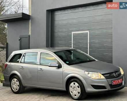 Серый Опель Астра, объемом двигателя 1.6 л и пробегом 224 тыс. км за 5500 $, фото 9 на Automoto.ua