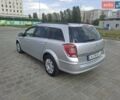 Серый Опель Астра, объемом двигателя 1.7 л и пробегом 187 тыс. км за 5950 $, фото 4 на Automoto.ua