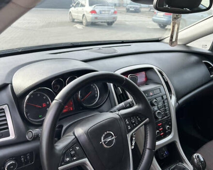 Серый Опель Астра, объемом двигателя 1.3 л и пробегом 278 тыс. км за 5800 $, фото 9 на Automoto.ua