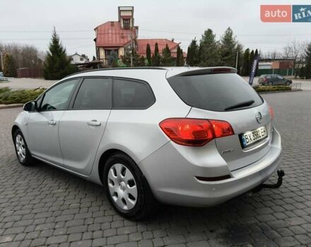 Серый Опель Астра, объемом двигателя 1.7 л и пробегом 276 тыс. км за 6500 $, фото 13 на Automoto.ua